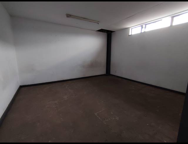 1,757M² WAREHOUSE TO LET IN GERMISTON CENTRAL